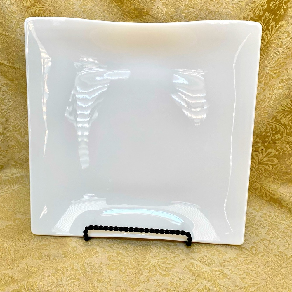Villeroy & Boch Premium Elegant porcelain Wave White Cera square serving plate